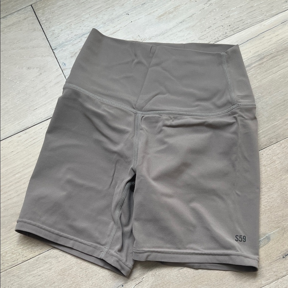 SPLITS59_ AIRWEIGHT HIGH WAIST SHORT_ SMALL